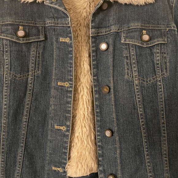 INC women's jean jacket with removable lining, medium, pearly buttons - Picture 3 of 9